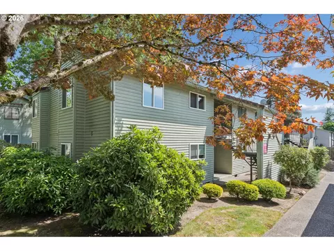 5160 SW 180th Ave #10, Beaverton, OR 97078