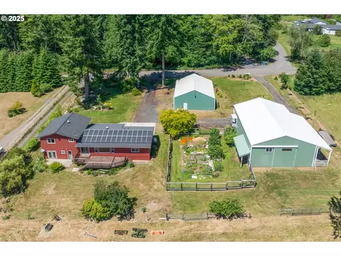 231 Robertson Rd, Longview, WA 98632