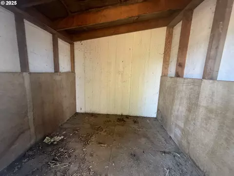 373 Hayhurst Rd, Yoncalla, OR 97499 photo 28