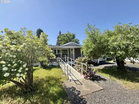 373 Hayhurst Rd, Yoncalla, OR 97499 photo 32