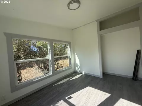 373 Hayhurst Rd, Yoncalla, OR 97499 photo 12