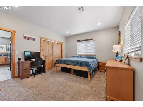 Bedroom - 101 E Park St, Enterprise, OR 97828 photo 6 of 6
