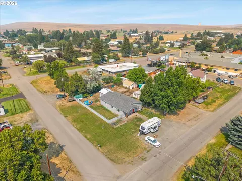 View/Area - 101 E Park St, Enterprise, OR 97828 photo 3 of 3