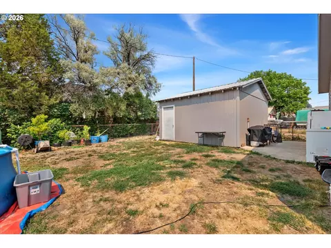 Exterior - 101 E Park St, Enterprise, OR 97828 photo 6 of 6