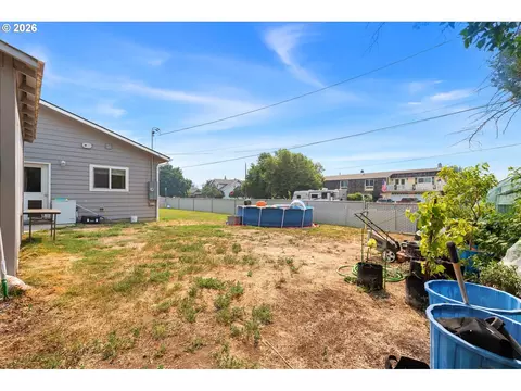 Exterior - 101 E Park St, Enterprise, OR 97828 photo 3 of 6