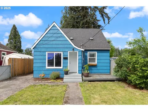 325 NW 2nd Ave, Kelso, WA 98626