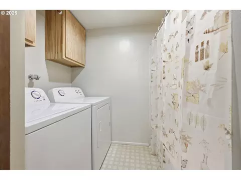 Other - 2883 Timberline Dr, Eugene, OR 97405 photo 2 of 5