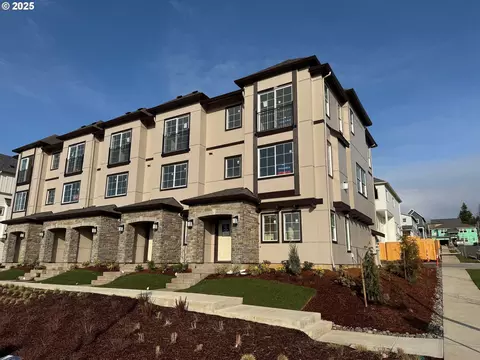 13992 SW River Terrace Blvd, Tigard, OR 97223