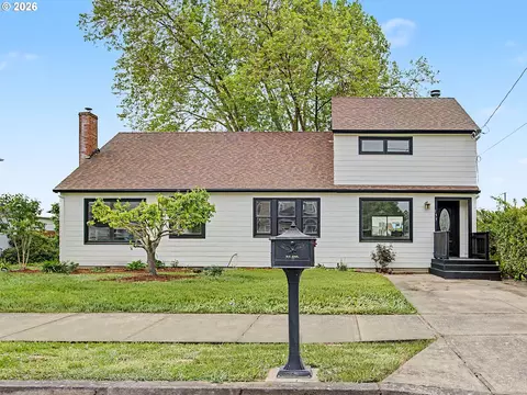 135 S Sheridan St, Mount Angel, OR 97362
