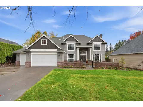 17140 Fir Dr, Sandy, OR 97055