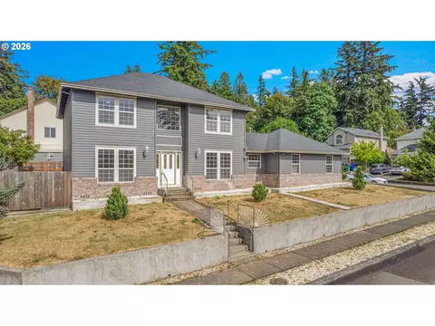 Exterior - 1802 NW Bella Vista Ave, Gresham, OR 97030 photo 6 of 6