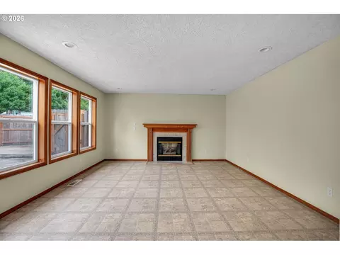 Living - 1802 NW Bella Vista Ave, Gresham, OR 97030 photo 5 of 6