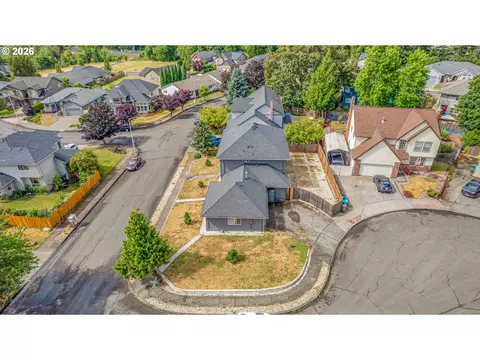 View/Area - 1802 NW Bella Vista Ave, Gresham, OR 97030 photo 2 of 7