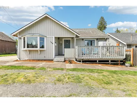 106 Eluria St, Oregon City, OR 97045