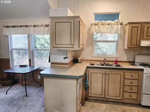 89491 Sutton Pl, Florence, OR 97439 photo 6