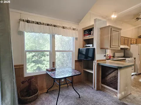 89491 Sutton Pl, Florence, OR 97439 photo 5