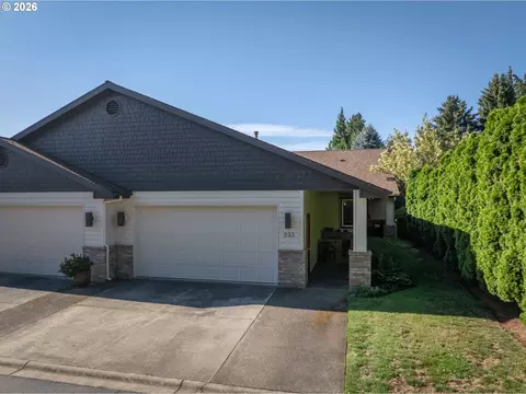 3483 Avalon Dr #233, Hood River, OR 97031