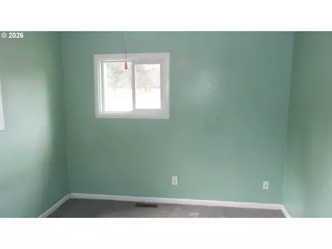 944 5th St, Lyons, OR 97358 photo 8