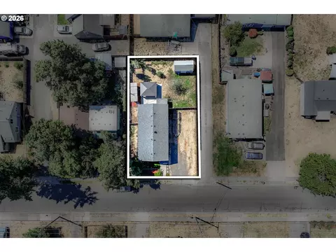 View/Area - 204 19th St, Springfield, OR 97477 photo 1 of 6
