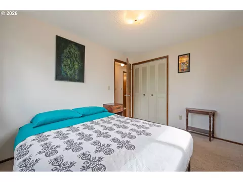 6952 C St, Springfield, OR 97478 photo 31