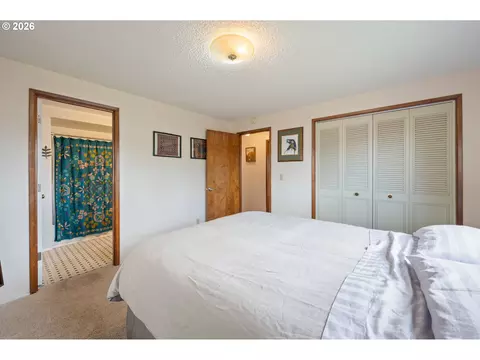 6952 C St, Springfield, OR 97478 photo 26