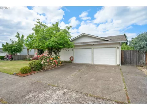 6952 C St, Springfield, OR 97478 photo 4