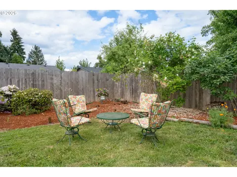 6952 C St, Springfield, OR 97478 photo 40