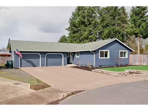 2172 8th St, Springfield, OR 97477