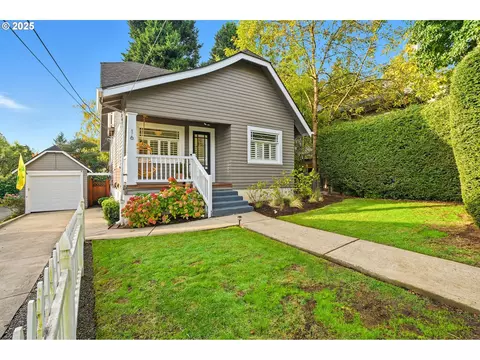 16 S Boundary St, Portland, OR 97239