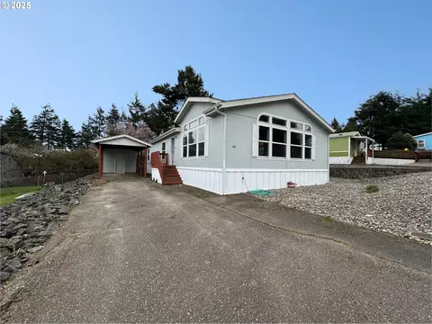 104 Marino Dr, Coos Bay, OR 97420