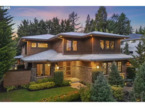 2826 Coeur D Alene Dr, West Linn, OR 97068