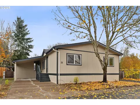 23077 SW Main St #21, Sherwood, OR 97140
