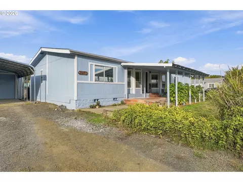 3801 Krohn Ln, Roseburg, OR 97471