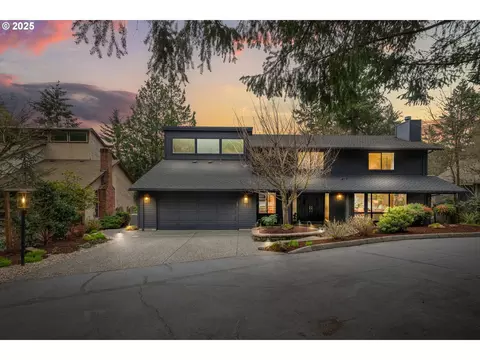 5816 SW Westdale Ct, Portland, OR 97221