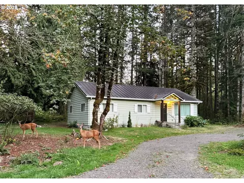 23610 E Gumjuwac Rd, Brightwood, OR 97011