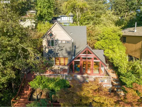 2855 Spring Blvd, Eugene, OR 97403