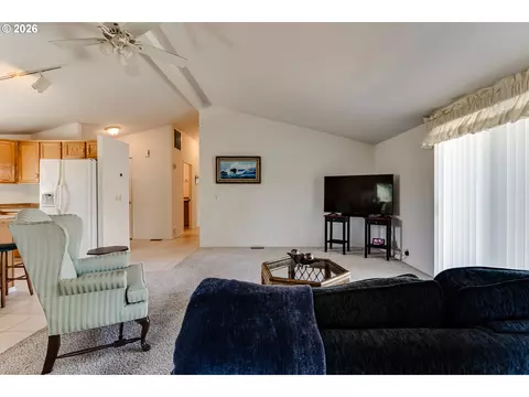 Living - 1816 Fountain Ct, Eugene, OR 97402 photo 3 of 3