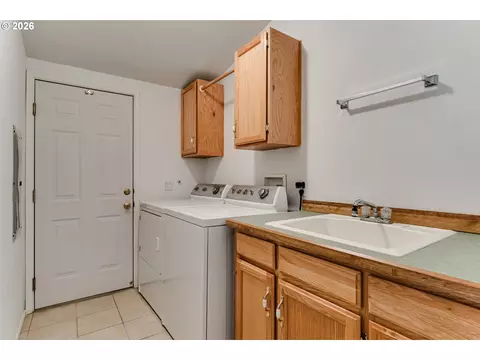Other - 1816 Fountain Ct, Eugene, OR 97402 photo 2 of 4