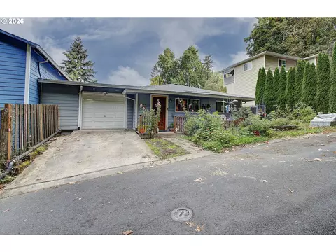 10107 SE Tibbetts Ct, Portland, OR 97266