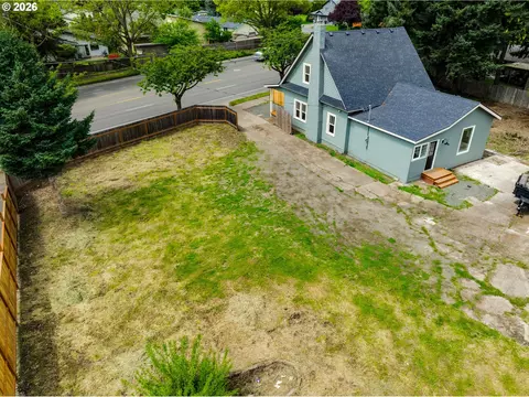 Exterior - 3335 River Rd, Eugene, OR 97404 photo 1 of 4