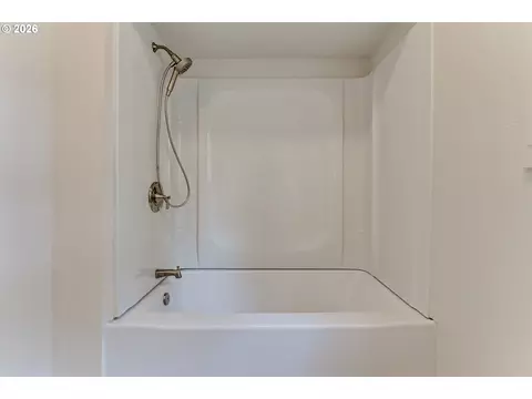 Bath - 3335 River Rd, Eugene, OR 97404 photo 5 of 6
