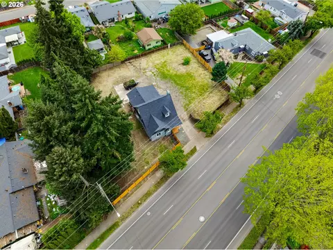 View/Area - 3335 River Rd, Eugene, OR 97404 photo 2 of 3