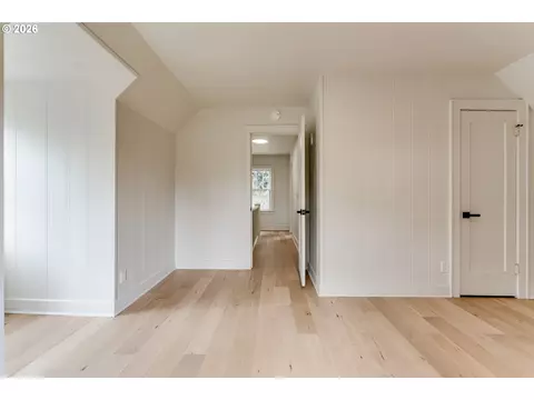 Bedroom - 3335 River Rd, Eugene, OR 97404 photo 6 of 9