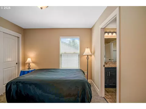 Bedroom - 1168 Taurus Loop, Keizer, OR 97303 photo 4 of 7