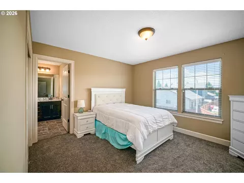 Bedroom - 1168 Taurus Loop, Keizer, OR 97303 photo 6 of 7