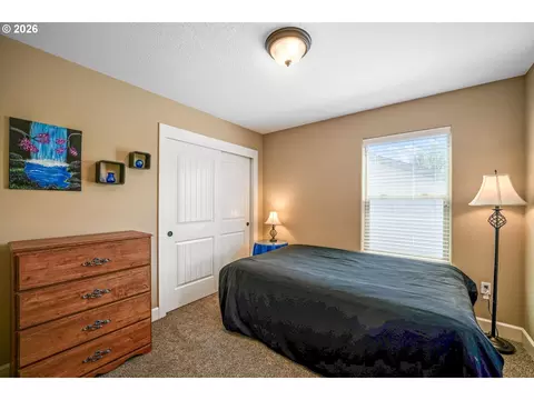 Bedroom - 1168 Taurus Loop, Keizer, OR 97303 photo 5 of 7