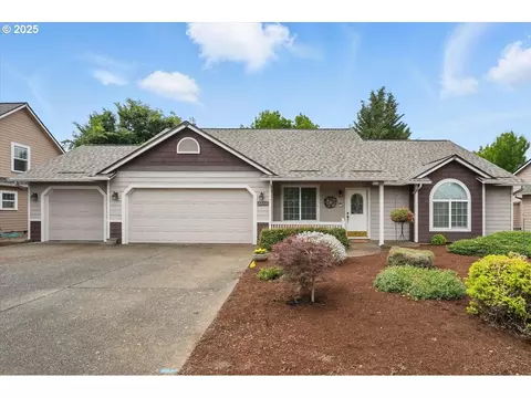 1266 Mayanna Dr, Woodburn, OR 97071