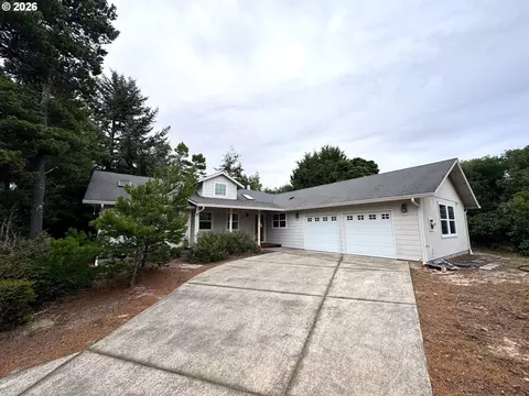 87650 Saltaire St, Florence, OR 97439