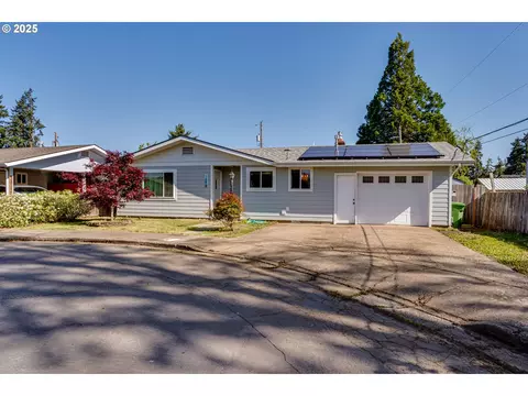 1080 E Jackson Ave, Cottage Grove, OR 97424