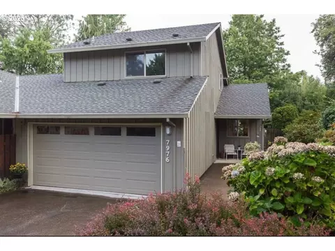 7976 SW Skyhar Dr, Portland, OR 97223